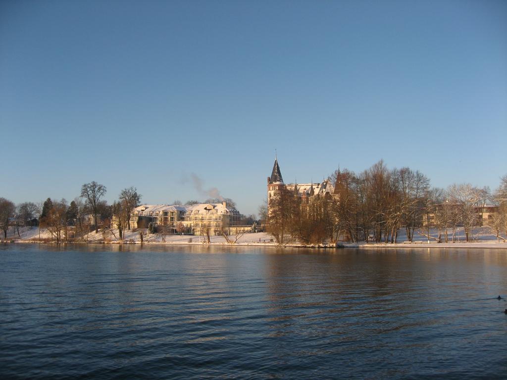 Seehotel Schloss Klink Esterno foto