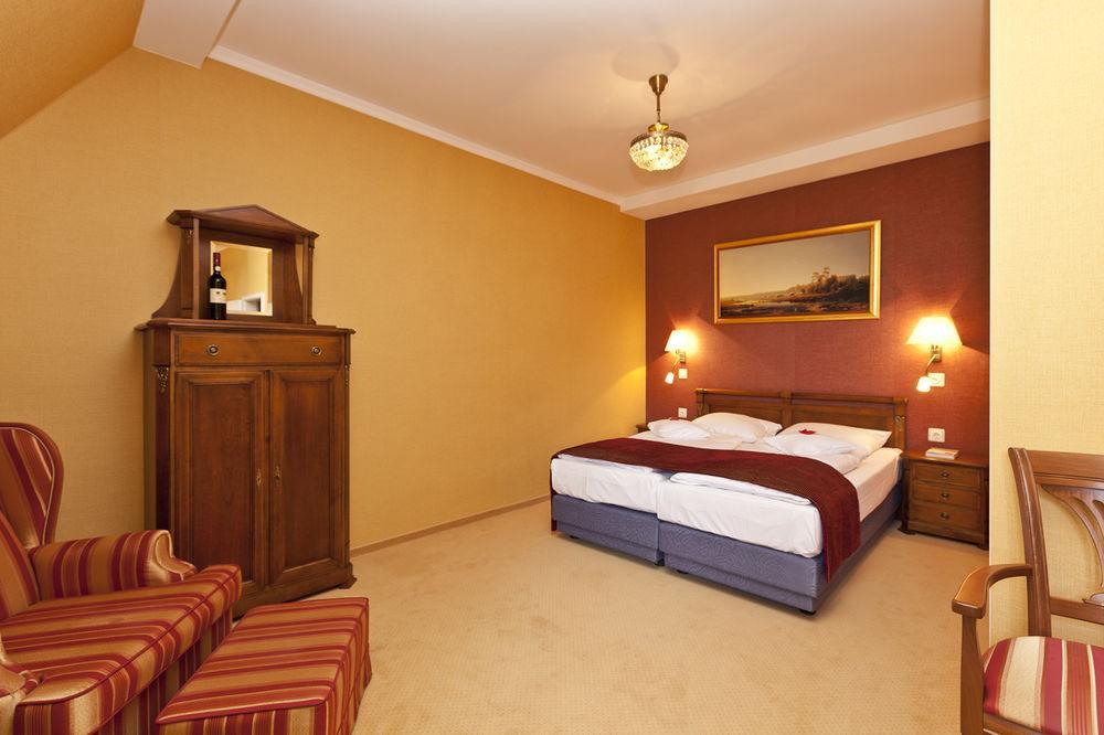 Seehotel Schloss Klink Esterno foto