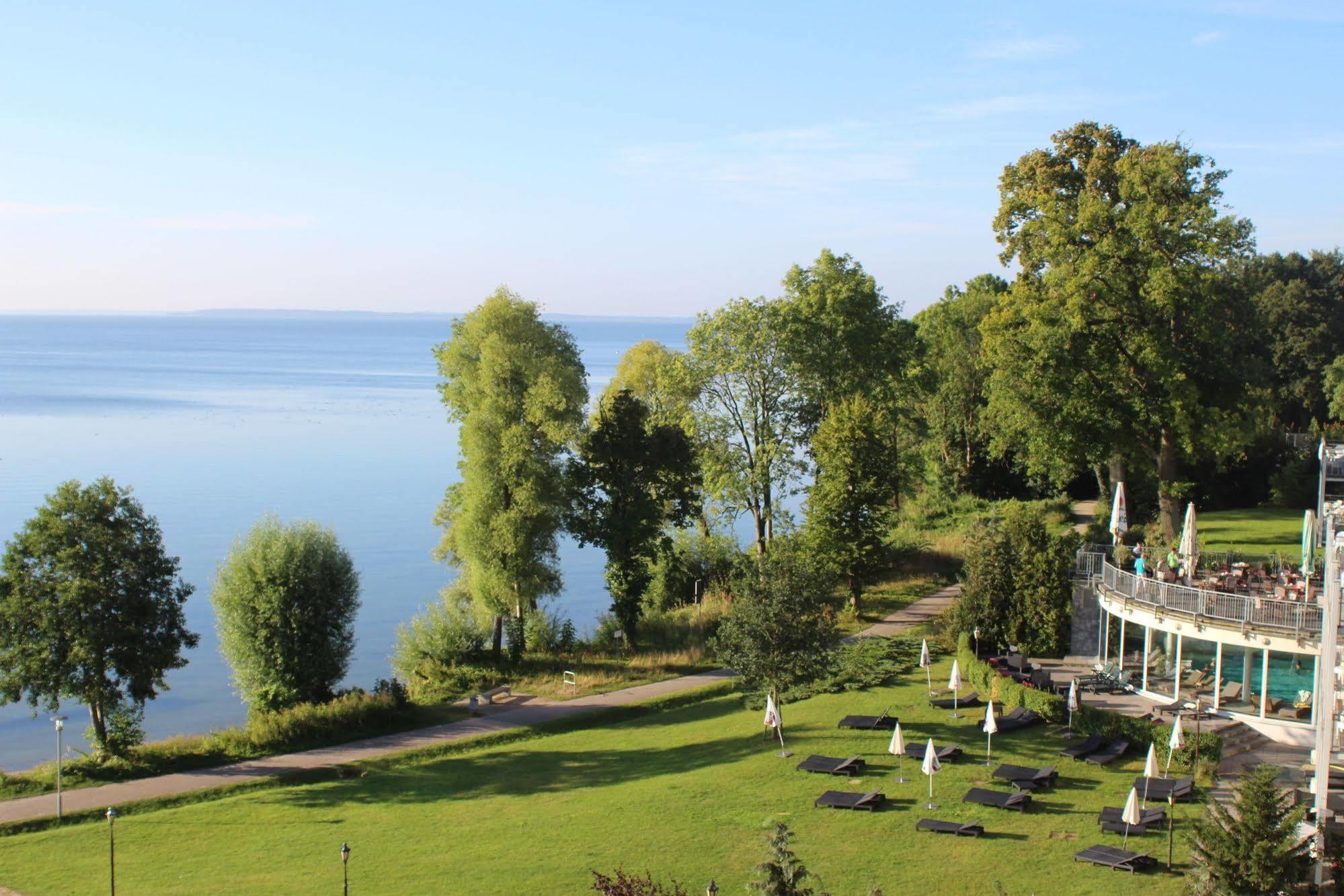 Seehotel Schloss Klink Esterno foto