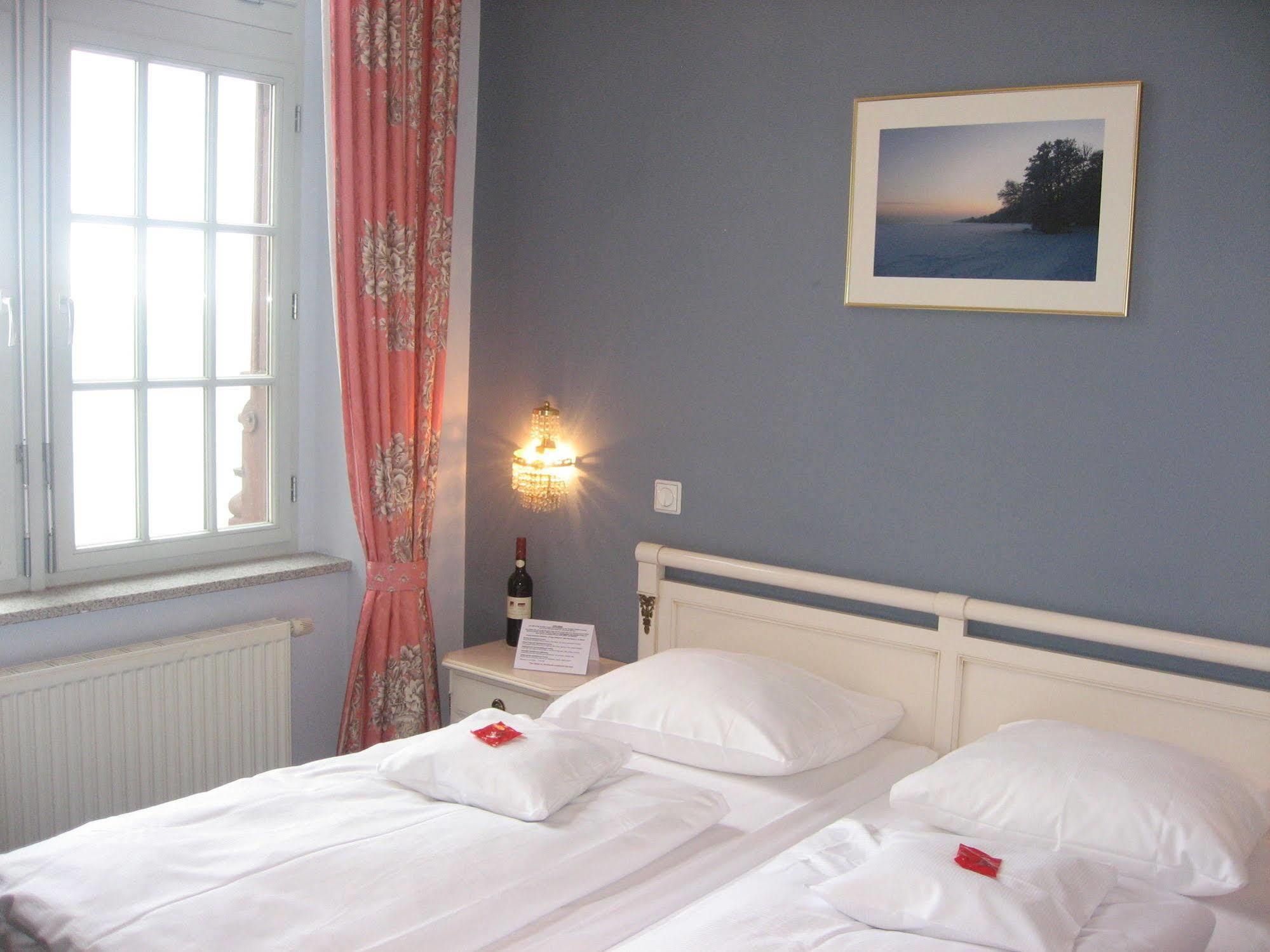 Seehotel Schloss Klink Esterno foto